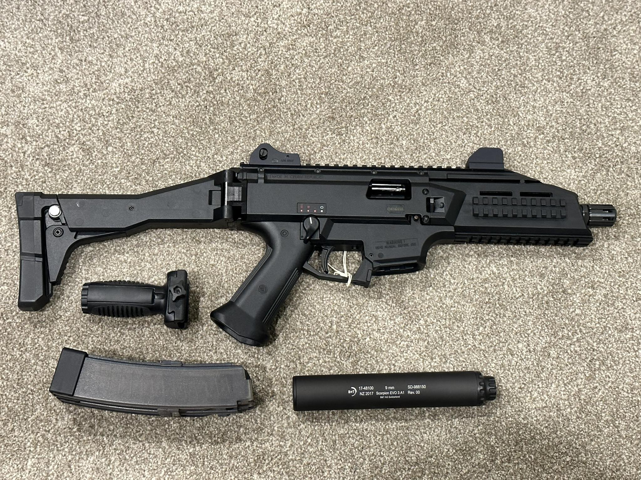 Zasteva AK-47 M72 7.62 x 39 SMG FULL AUTO